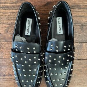 Steve Madden Black Studded Flats